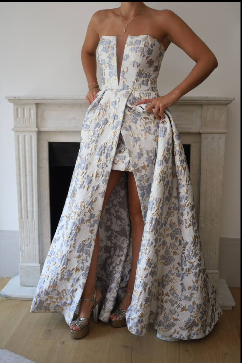 Vestido largo strapless brocado con abertura frontal – NICOLE BAKTI (Talla 6 US / 38 EU)