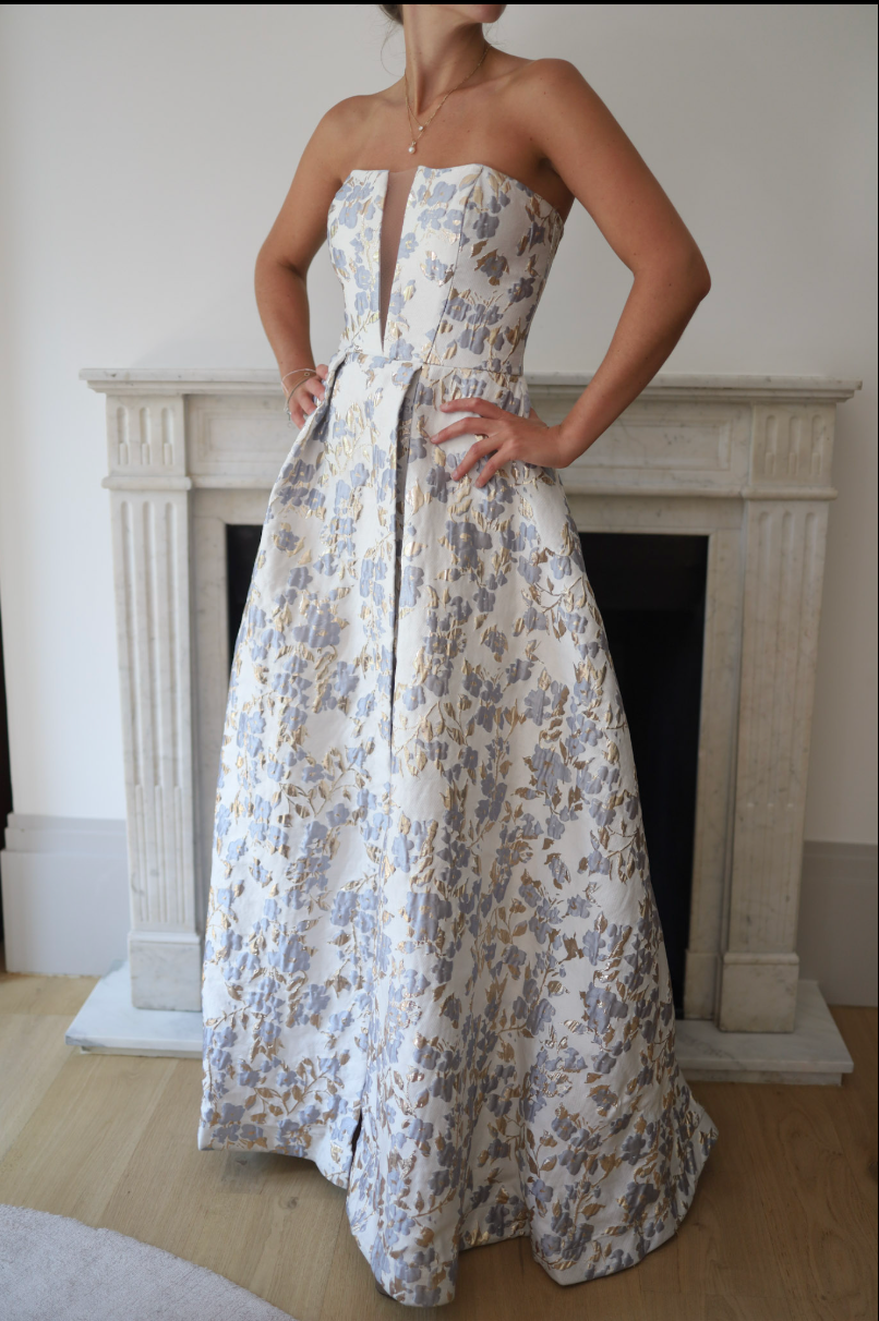 Vestido largo strapless brocado con abertura frontal – NICOLE BAKTI (Talla 6 US / 38 EU)