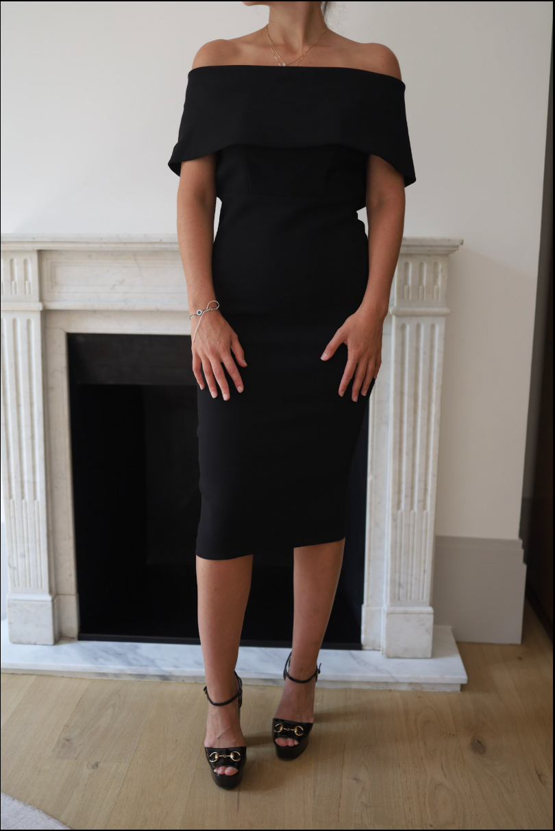 Vestido negro off-shoulder Rubber Ducky – Talla 10 (US)