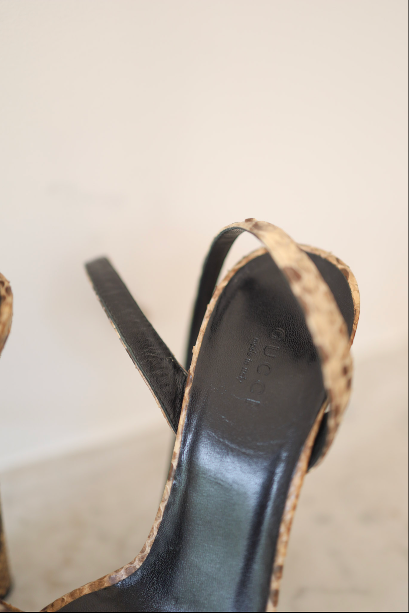 Tacones de plataforma en estampado pitón Gucci – Talla 38