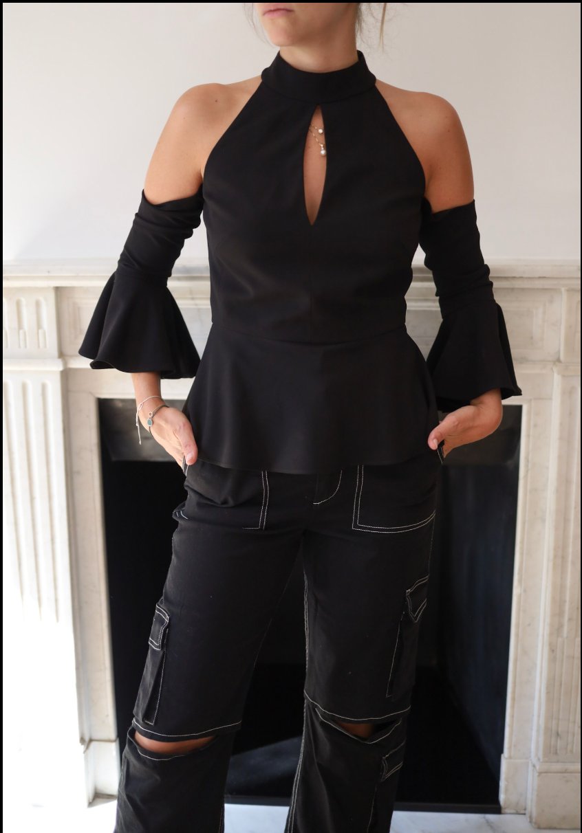 Blusa negra con hombros descubiertos Alice + Olivia – Talla S